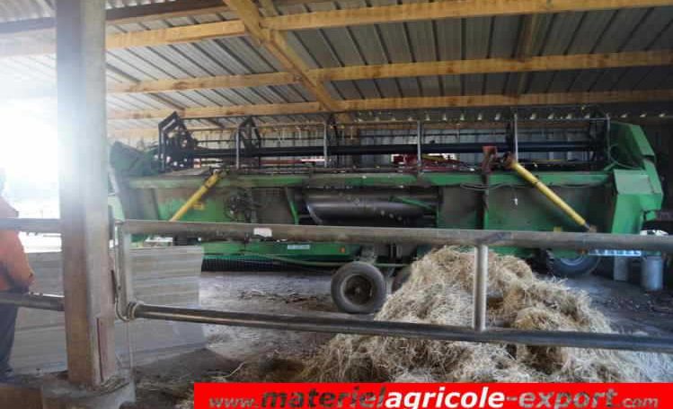 Moissonneuse JOHN DEERE 2066