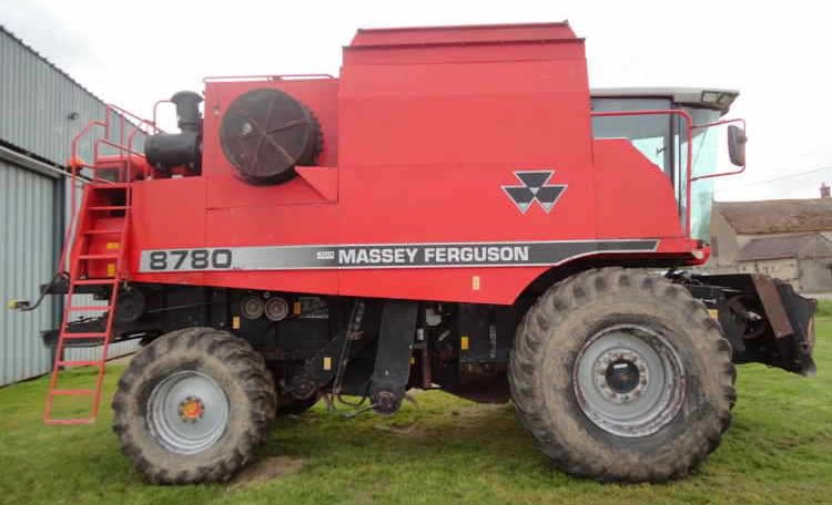 Moissonneuse batteuse Massey Ferguson 8780 à vendre Centre