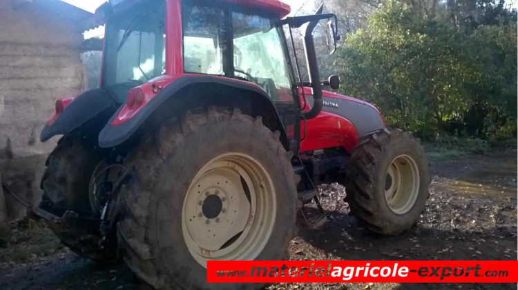 Tracteur VALTRA T120