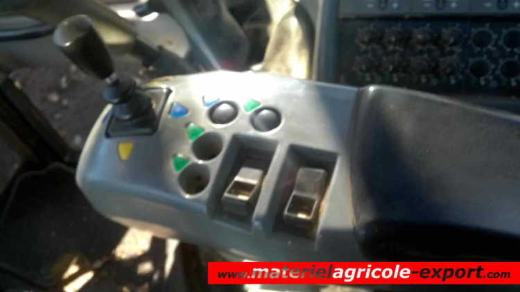 Tracteur VALTRA T120