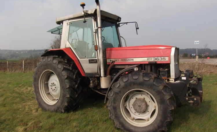 Tracteur MASSEY FERGUSON 3635