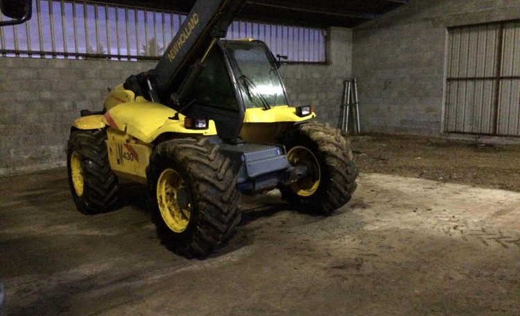 Télescopique New Holland LM 430 d'occasion Corrèze