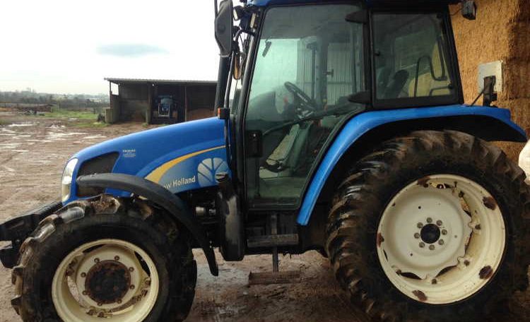 Tracteur agricole NEW HOLLAND TL 100A à vendre Poitou-Charentes