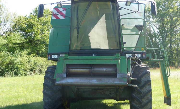 JOHN DEERE 2254 Centre