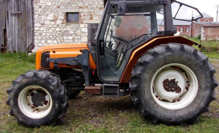 Tracteur agricole RENAULT PALES 230 à vendre Champagne Ardenne