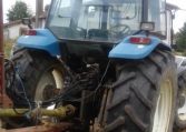 Tracteur agricole NEW HOLLAND 7840