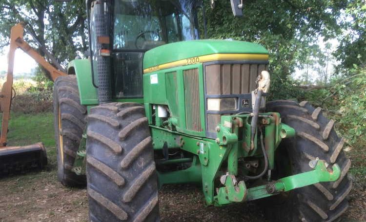 JOHN DEERE 7700, tracteur d'occasion Vienne