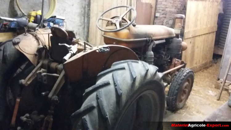 Tracteur agricole Renault D35 à vendre en Midi-Pyrénées