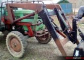 Tracteur agricole avec chargeur à vendre en Aquitaine