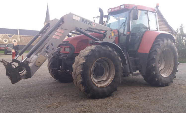 Case Ih Cs 150, annonce d'un tracteur d'occasion avec chargeur