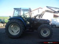 Ford 8340 avec chargeur, tracteur d'occasion 4x4