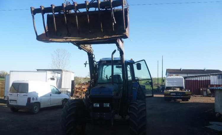 Tracteur agricole Ford 8340 à vendre en Auvergne